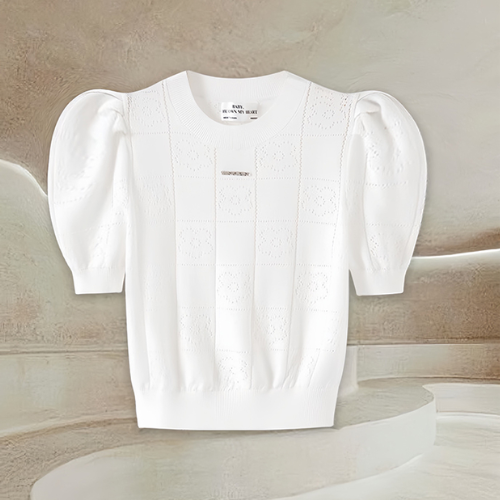 áo croptop màu trắng tinh tế