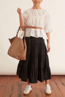 Chân váy 3 tầng dài mặc với áo gì? 2025 3 chân váy 3 tầng dài mặc với áo gì