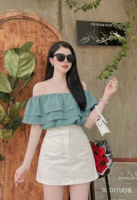 chân váy trắng kết hợp áo gì